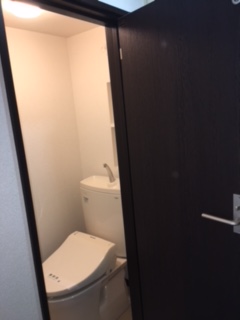 ワンルームの3点式ユニットバスをシャワールームと独立トイレに分ける 画像3